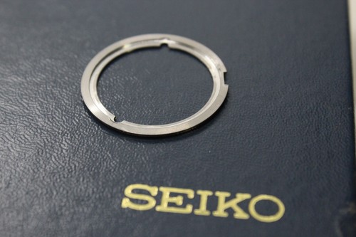 Seiko movement and dial ring - seiko,