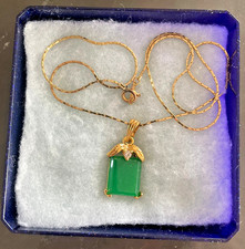 Necklace and pendant with