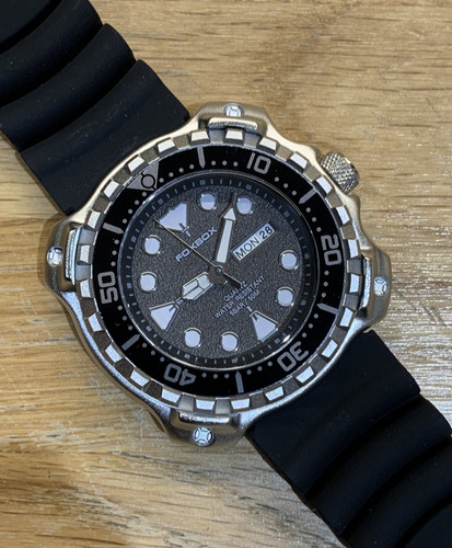 Divers style watch - divers, black