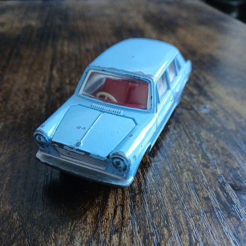 Dinky toys 140 morris 1100 - dinky,