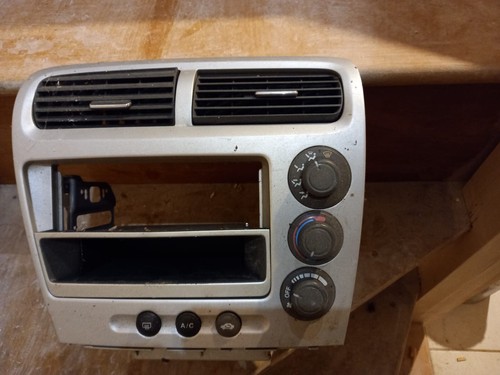 Honda civic ep3 - centre, dash.