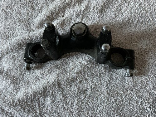 Suzuki 185 top yoke - gt,