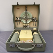 Vintage Rare 1950s Sirram Picnic Set Complete In Original Case Bakelite/Plastic 