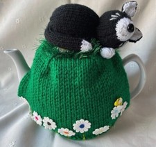 Hand Knitted Dog, Bulldog Or Cat Tea Cosy Medium / Large Pot (2.5 Pint)