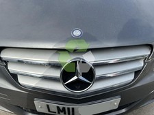 MERCEDES-BENZ B CLASS B180 SPORT CENTRE FRONT GRILLE & BADGE 2011