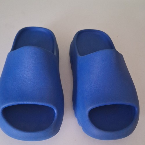 Adidas yeezy slides azure kids - slides,