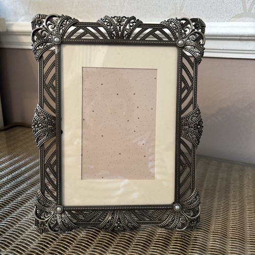 Art nouveau style metal photo - style,