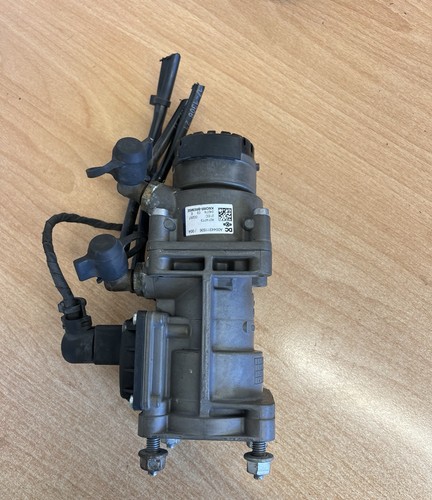 Mercedes actros foot brake - mercedes,