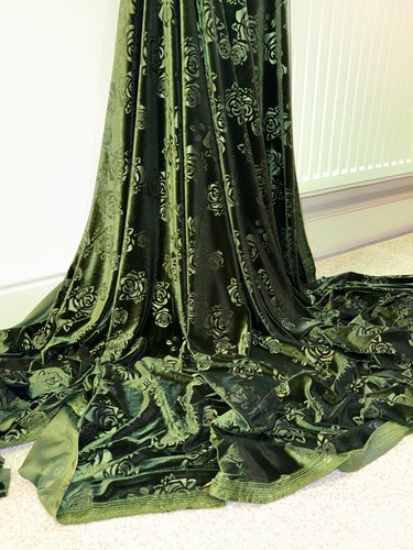Bottle green roses embossed - bottle,