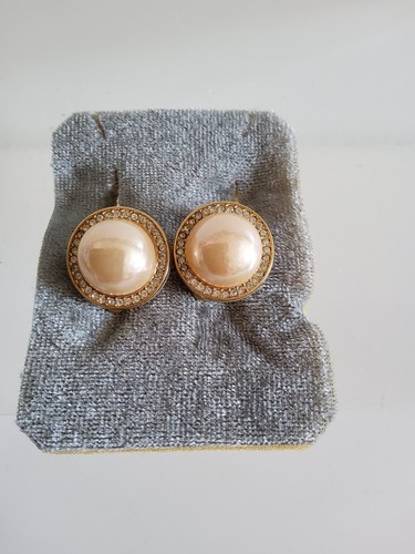 Vintage gold tone signed - vintage,