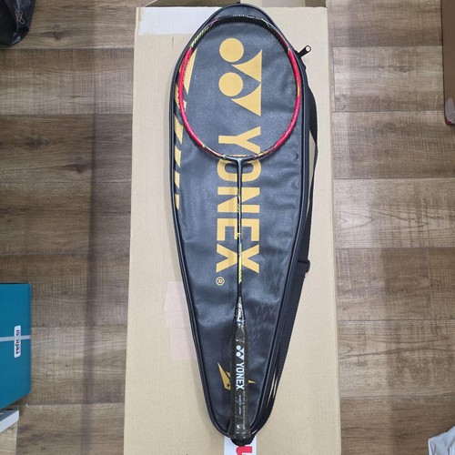 Yonex badminton racket - yonex,