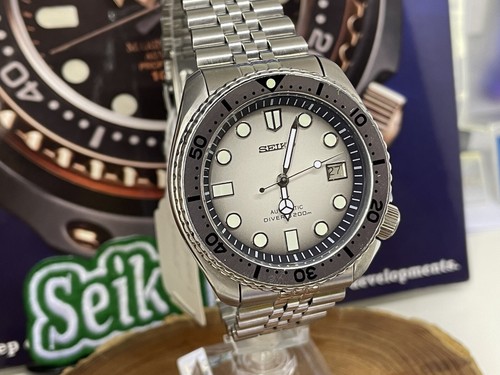 Seiko men black watch - seiko,