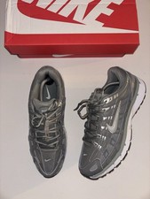 Nike p600 grey and - p600,