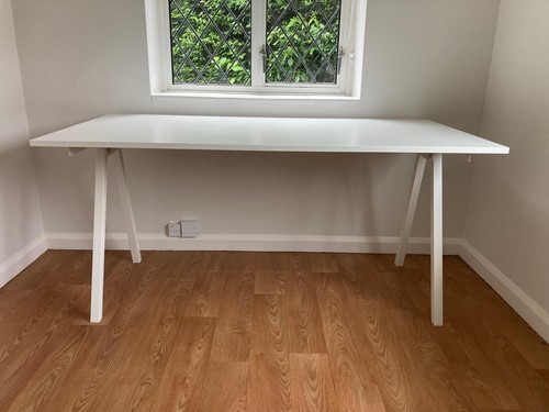 Large ikea trotten desk - large,