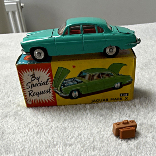 Corgi toys 238 - toys,