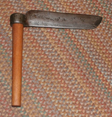Antique hand forged - froe,, best