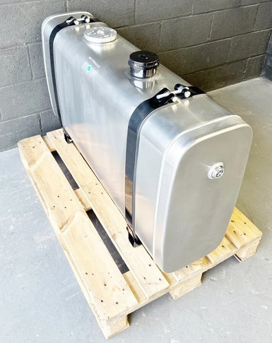 Hydraulic oil tank - oil, rear