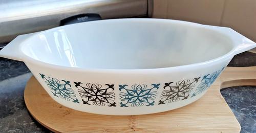 Vintage pyrex chelsea oval - "chelsea",