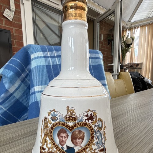 Bell scotch whisky porcelain - scotch,