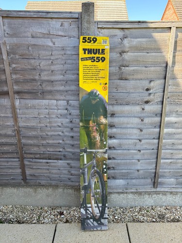 Thule car roof - bike, rack.