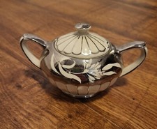 Sadler 2 handled lided sugar