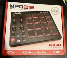 Akai Professional MPD218 - USB