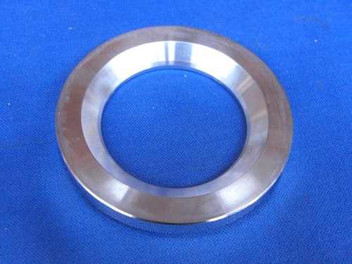 Jaguar daimler rear hub - daimler,