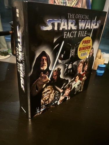 The official star - wars, fact