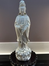 Guan Yin Blanc de Chine Porcelain Statue. Vgc With Original Box