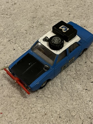 Corgi 302 hillman hunter - 302,