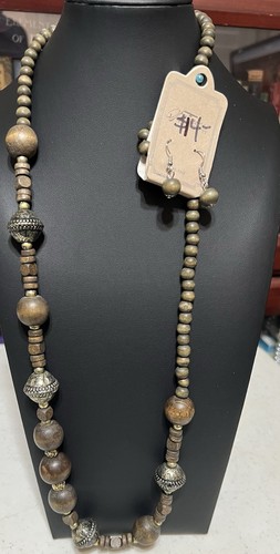 Wooden bead necklace - bead,