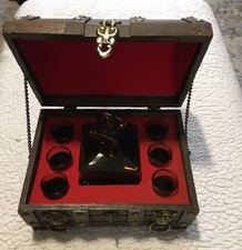 Vintage Pirate Treasure Chest Decanter with 6 shot glasses VGC Amber Glass