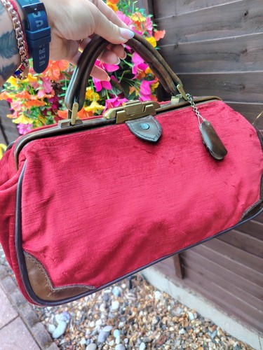 Vintage red velvet gladstone - vintage,