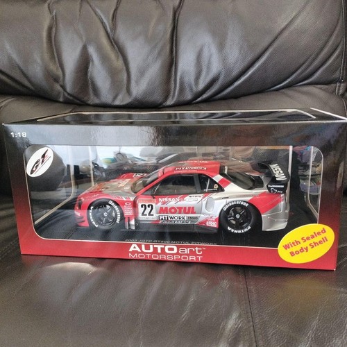 Autoart nissan skyline - 1/18,