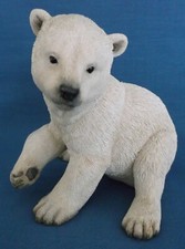 COUNTRY ARTISTS POLAR BEAR BABY FIGURINE ARCTIC NATURAL WORLD WILDLIFE 02750