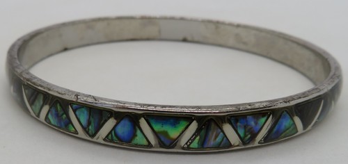 Silver coloured metal - , &