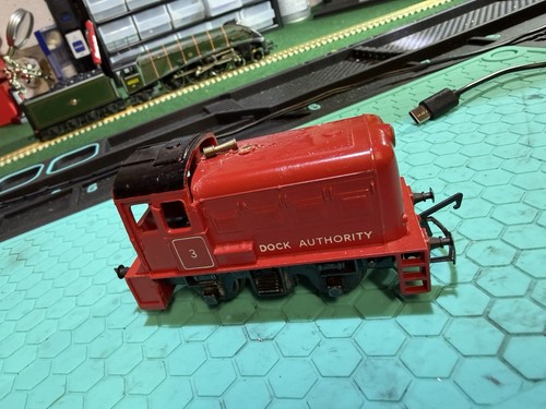 Hornby triang r253 red dock - hornby,