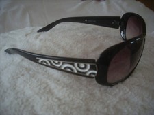 FOSTER GRANT 30132 GLCSSY BLACK WITH WHITE/ PINK TINGE GLASSES /ALL PLASTIC