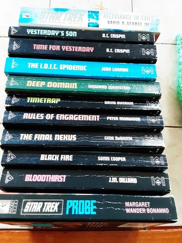 Star trek paperback novels - star,