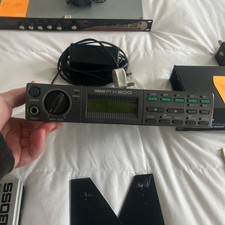 Yamaha FX500 Guitar/Bass Multi Effects Unit with MFC06 MIDI Foot Controller