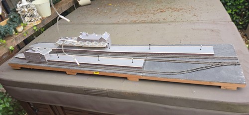 Model railway layout - x, 15"