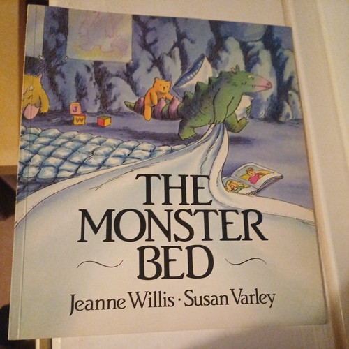 The monster bed red - the, fox