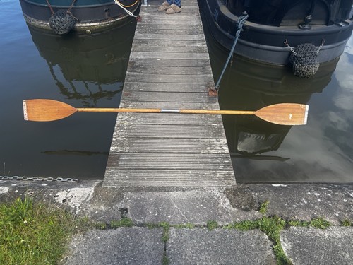 Vintage wooden oars - oars, /