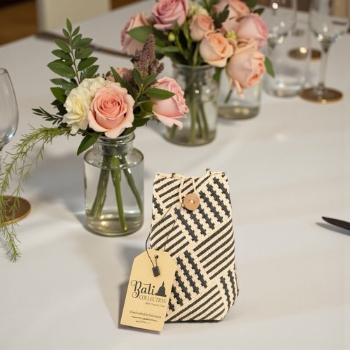 Wedding table decorations job - decorations,