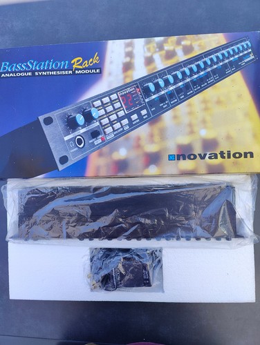 Novation bass station analog - station,