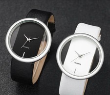 Elegant ladies quartz Watch Modern,  Looks Stunning On Available In Black 