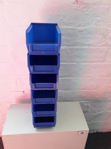 Parts bin self - stacking, or
