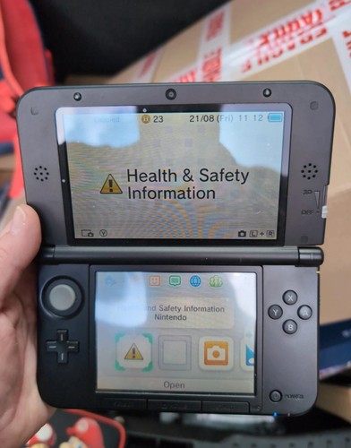 Nintendo 3ds console with 6 - nintendo, xl