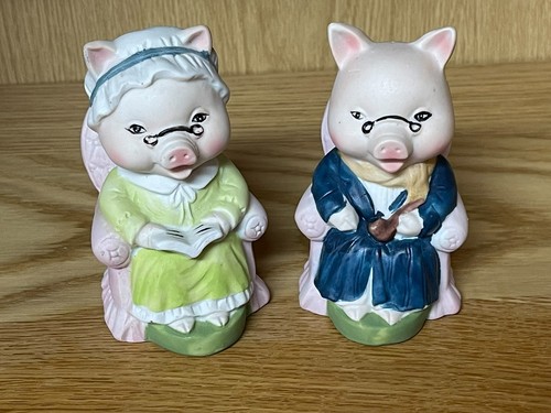 Vintage elderly pig couple - elderly,