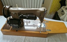 Singer Vintage Electric Sewing